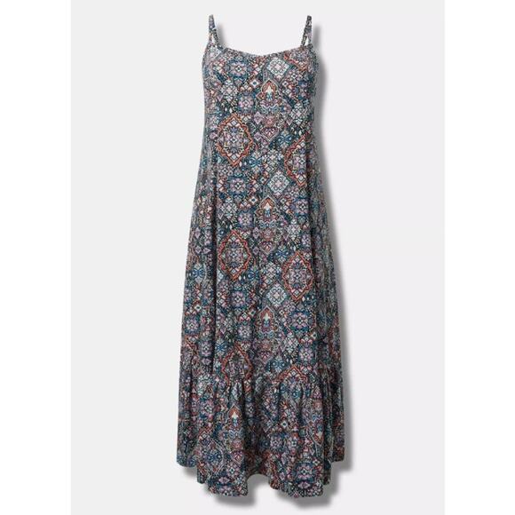 Torrid Women's Plus Size Medallion Black Tiered Trapeze Maxi Dress Size 4 4X - Picture 1 of 6